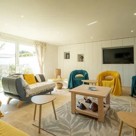 Les Iles Sous Le Vent - Maison Pour Les Grandes Tribus Villa